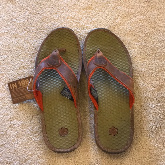 teva sandals size 11